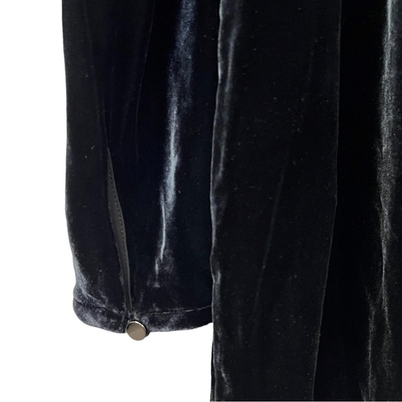 Banana Republic Velvet Twist-Front Deep-V Mini Black Dress 4 Tall NWOT - Picture 12 of 16